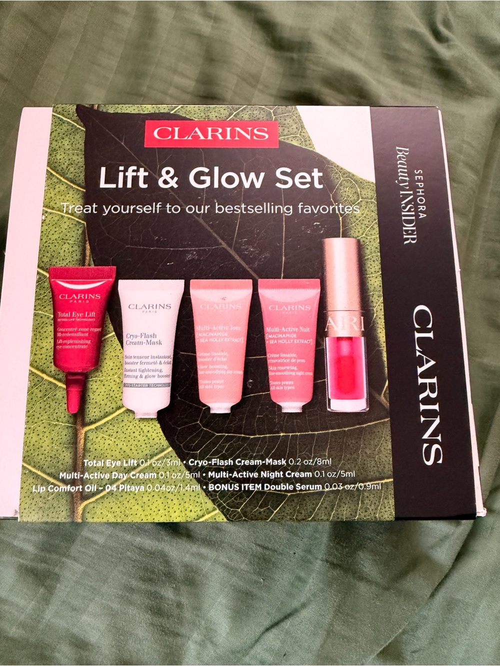 Clarins Lift & Glow Set - New in box